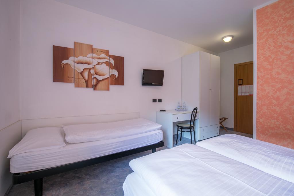 Hotel Antica Croce - Gardaslowemotion Tenno Exteriör bild
